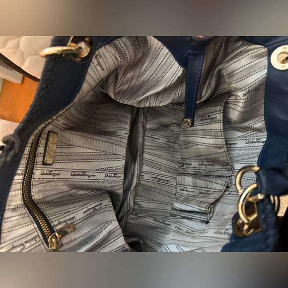 Salvatore Ferragamo Navy Gancini Braided Tote Bag VGUC - Picture 11 of 16